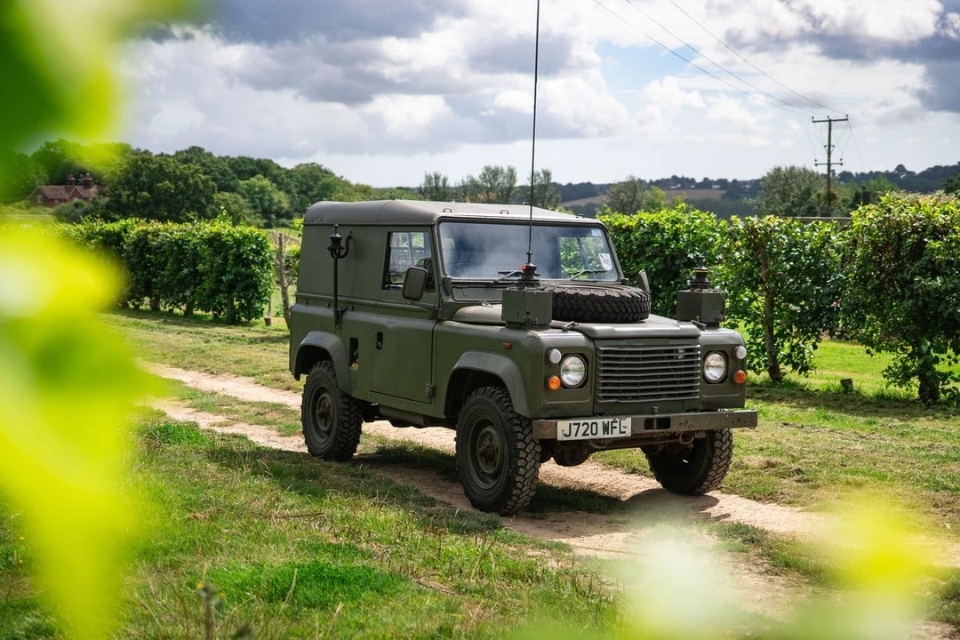 1992 Land Rover Defender 90 - Image 2 of 30