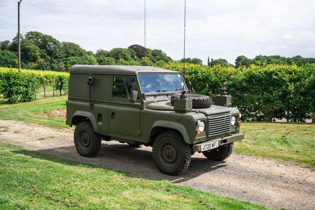 1992 Land Rover Defender 90 - Image 25 of 30