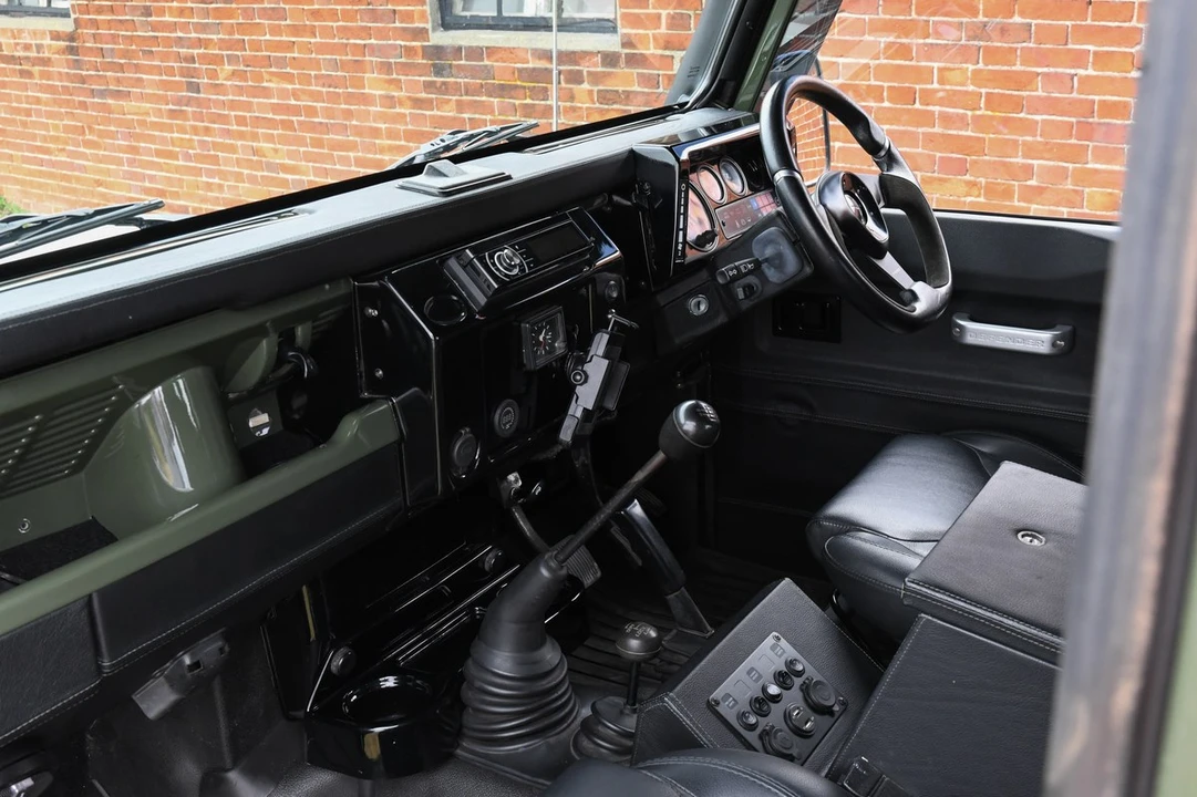 1992 Land Rover Defender 90 - Image 24 of 30