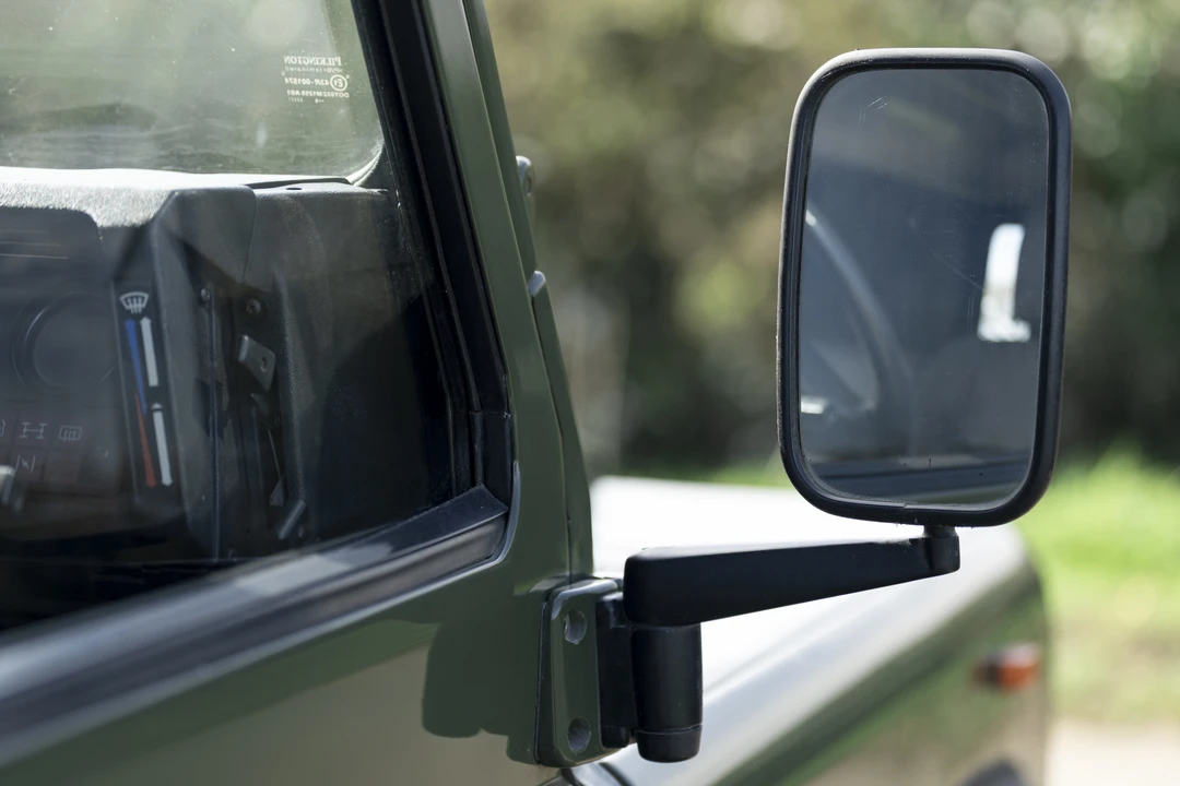 1992 Land Rover Defender 90 - Image 14 of 31
