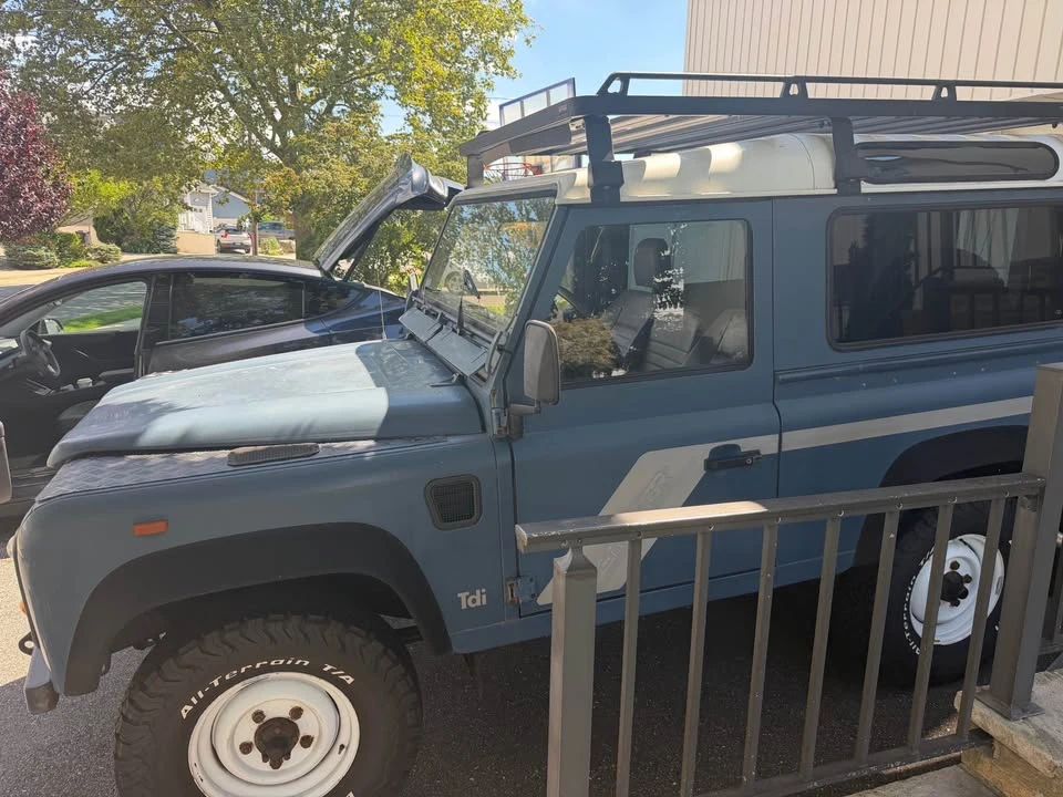 1992 Land Rover Defender 90 - Image 2 of 9