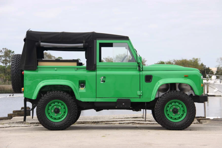1992 Land Rover Defender 90 - Image 2 of 31