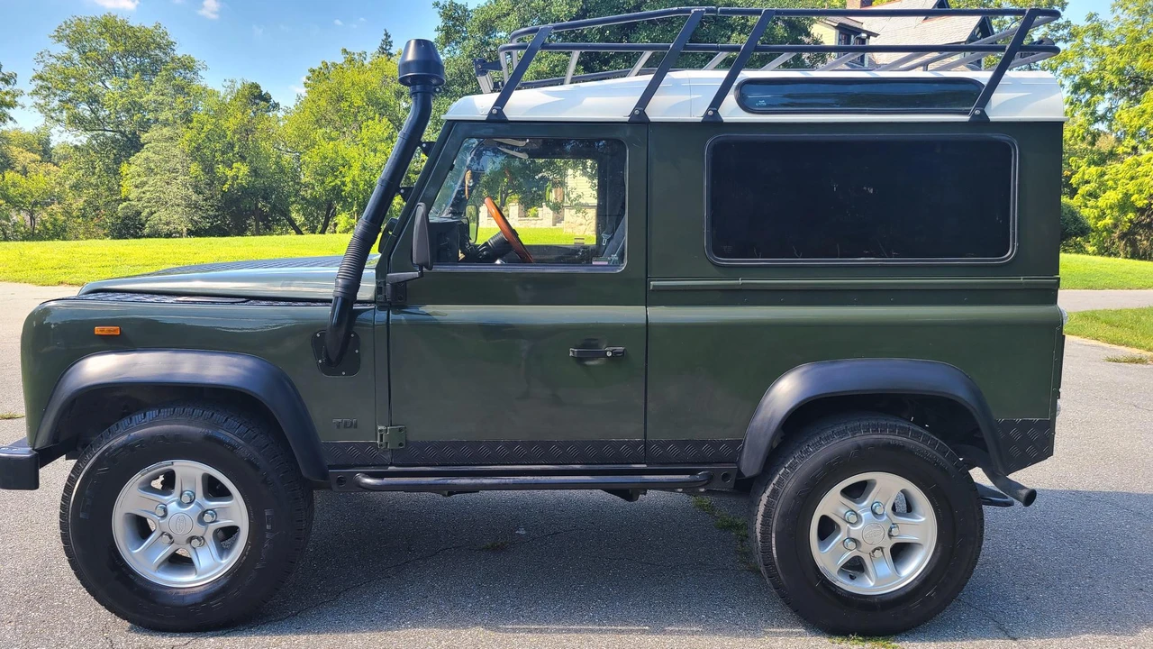1992 Land Rover Defender 90 - Image 10 of 31