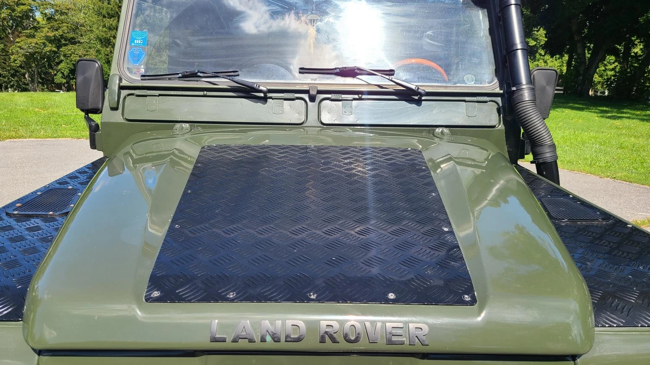 1992 Land Rover Defender 90 - Image 16 of 31