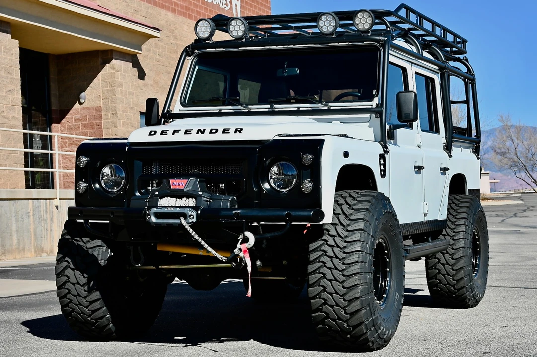 1992 Land Rover Defender 110 - Image 3 of 31