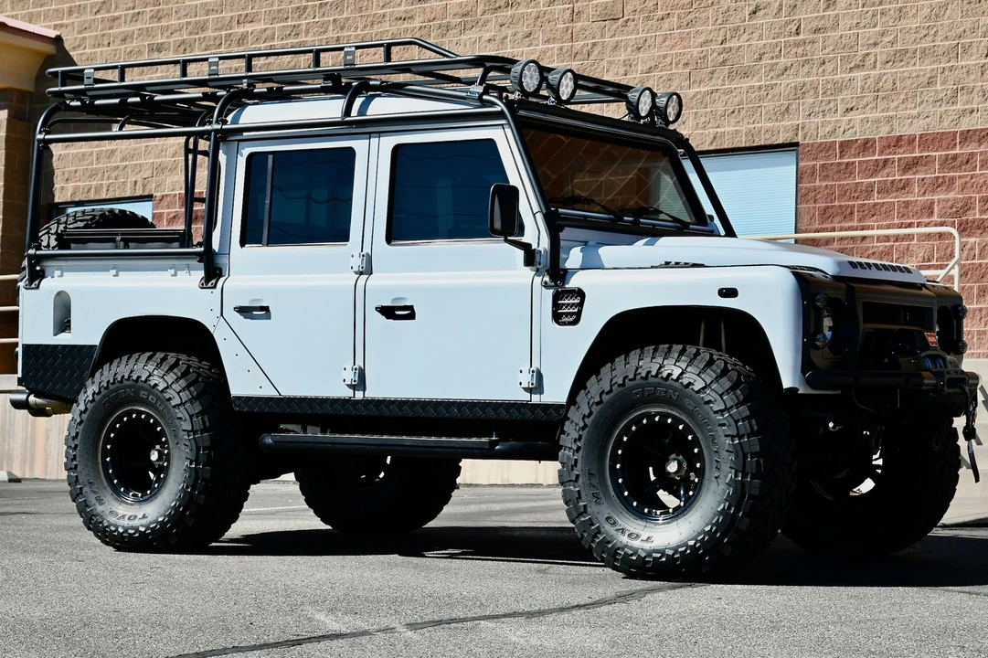 1992 Land Rover Defender 110 - Image 25 of 31