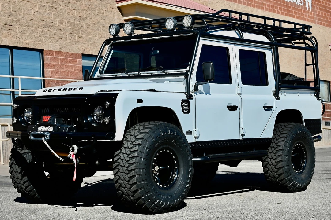 1992 Land Rover Defender 110 - Image 5 of 21