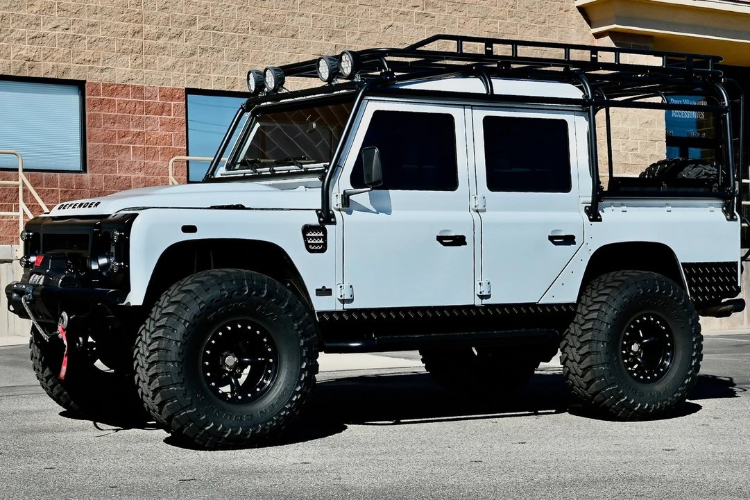 1992 Land Rover Defender 110 - Image 6 of 21