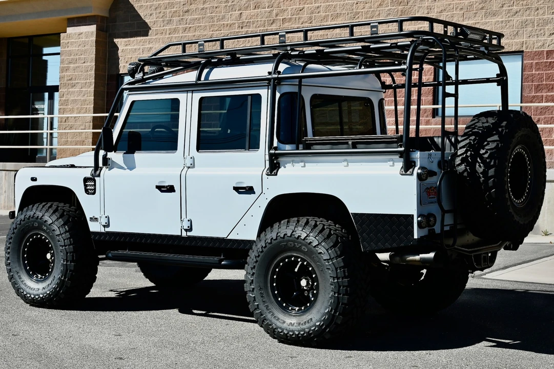 1992 Land Rover Defender 110 - Image 9 of 21