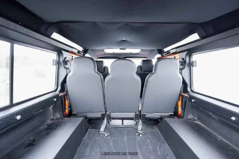 1992 Land Rover Defender 110 - Image 19 of 20