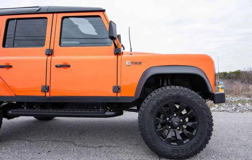 1992 Land Rover Defender 110 - Image 7 of 20