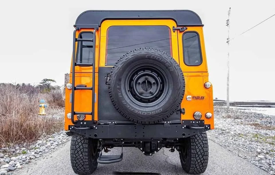 1992 Land Rover Defender 110 - Image 4 of 20