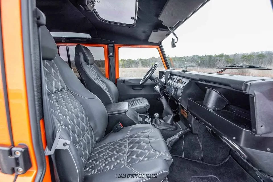 1992 Land Rover Defender 110 - Image 17 of 20