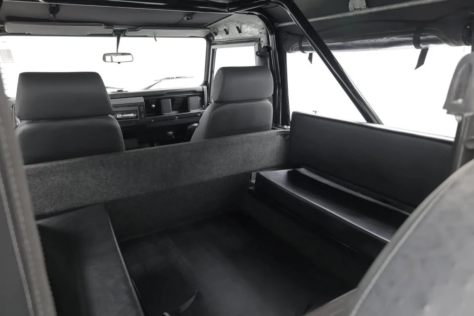 1992 Land Rover Defender - Image 11 of 18