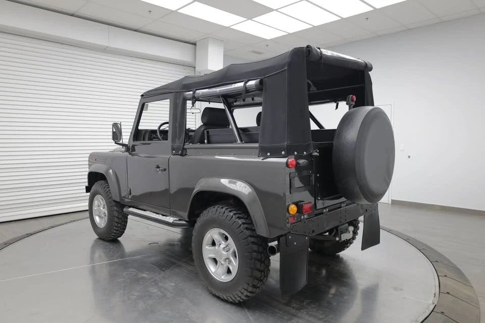 1992 Land Rover Defender - Image 5 of 18
