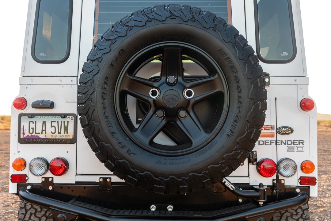 1992 Land Rover Defender - Image 11 of 25