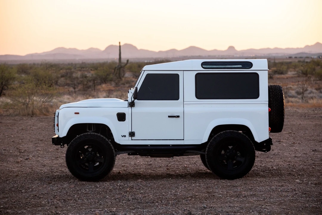 1992 Land Rover Defender - Image 8 of 25