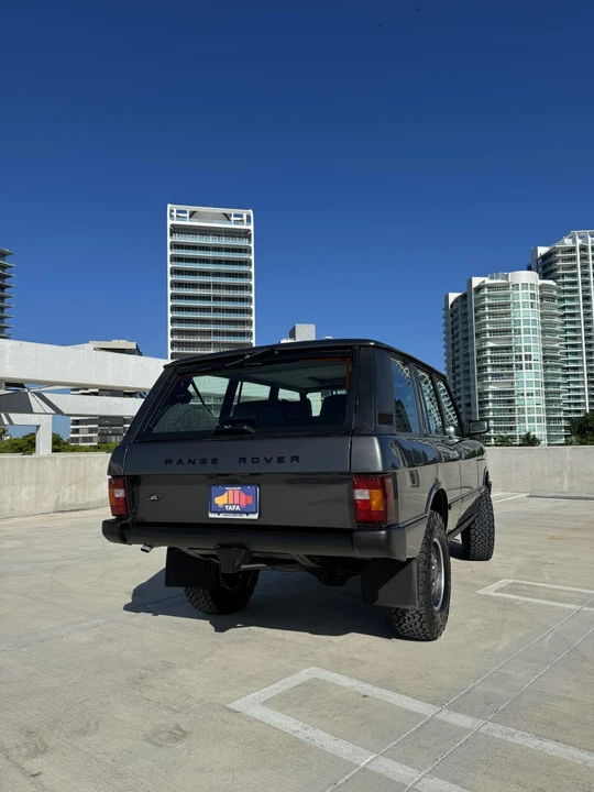 1992 Land Rover Range Rover Classic - Image 9 of 31