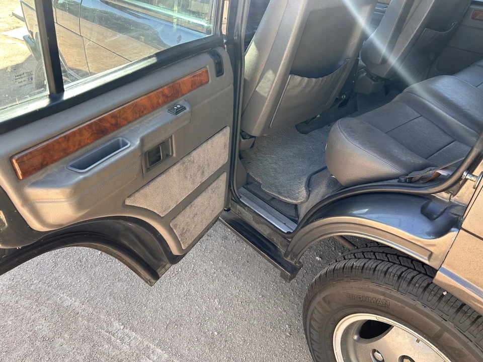 1992 Land Rover Range Rover Classic - Image 11 of 15