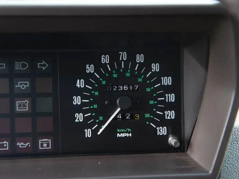 1992 Land Rover Range Rover Classic - Image 6 of 7