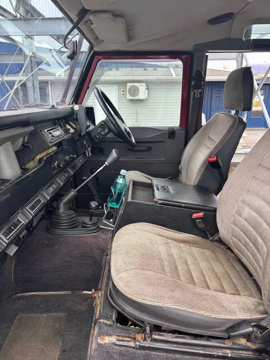 1992 Land Rover Defender 110 - Image 9 of 18