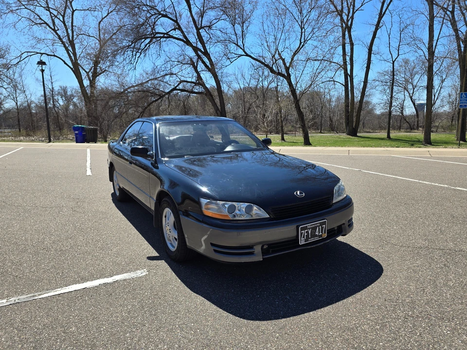 1992 Lexus ES 2nd Gen - Image 12 of 31