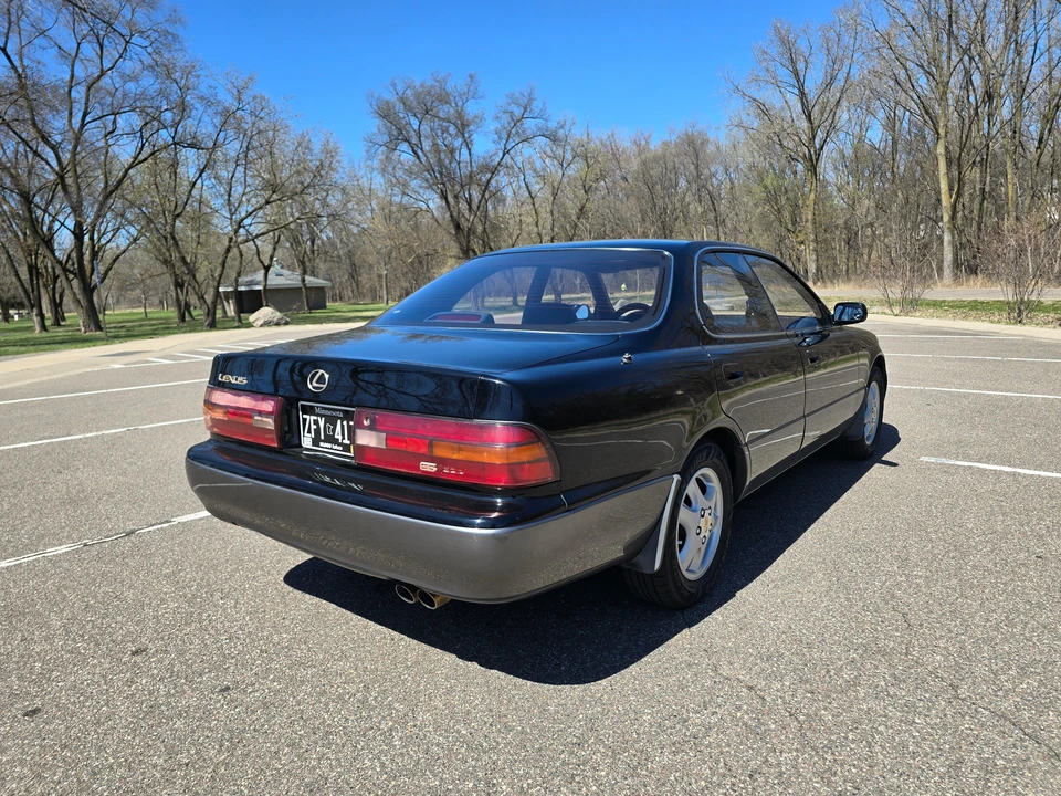 1992 Lexus ES 2nd Gen - Image 10 of 31