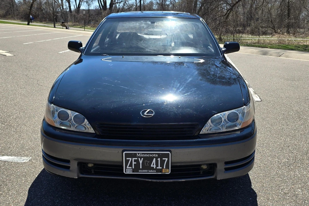 1992 Lexus ES 2nd Gen - Image 2 of 31