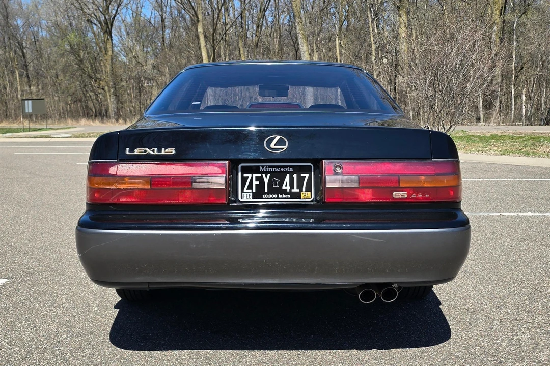 1992 Lexus ES 2nd Gen - Image 5 of 31