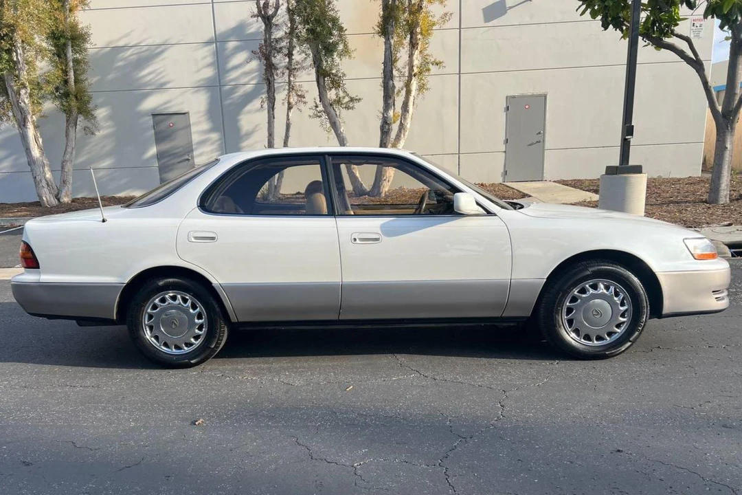 1992 Lexus ES 2nd Gen - Image 3 of 31