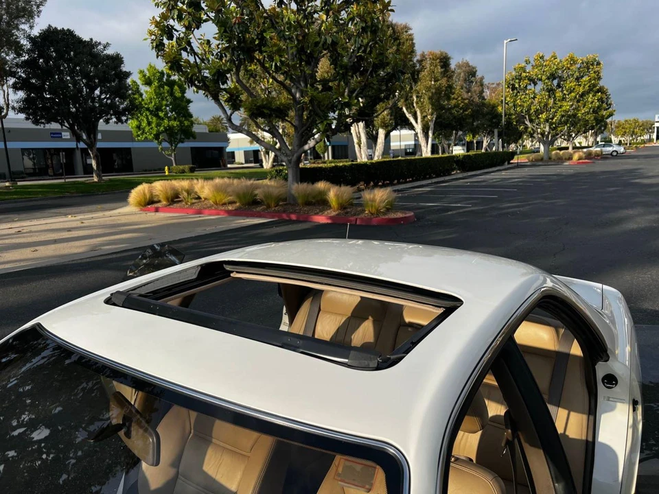 1992 Lexus ES 2nd Gen - Image 16 of 31