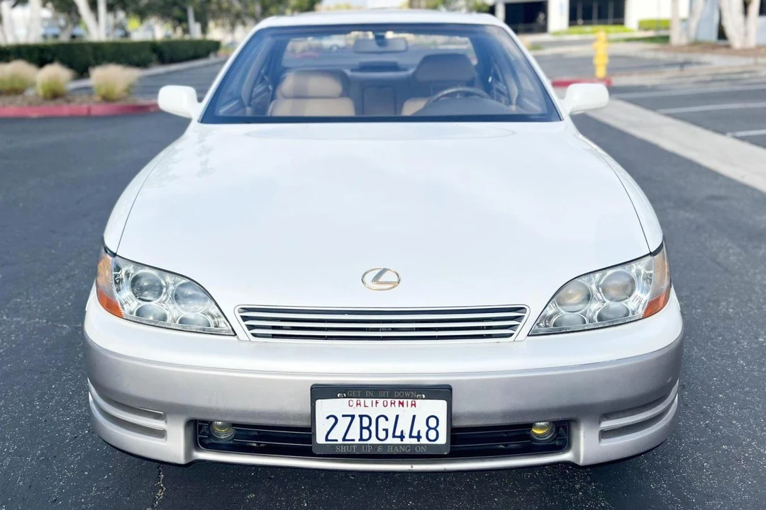 1992 Lexus ES 2nd Gen - Image 2 of 31