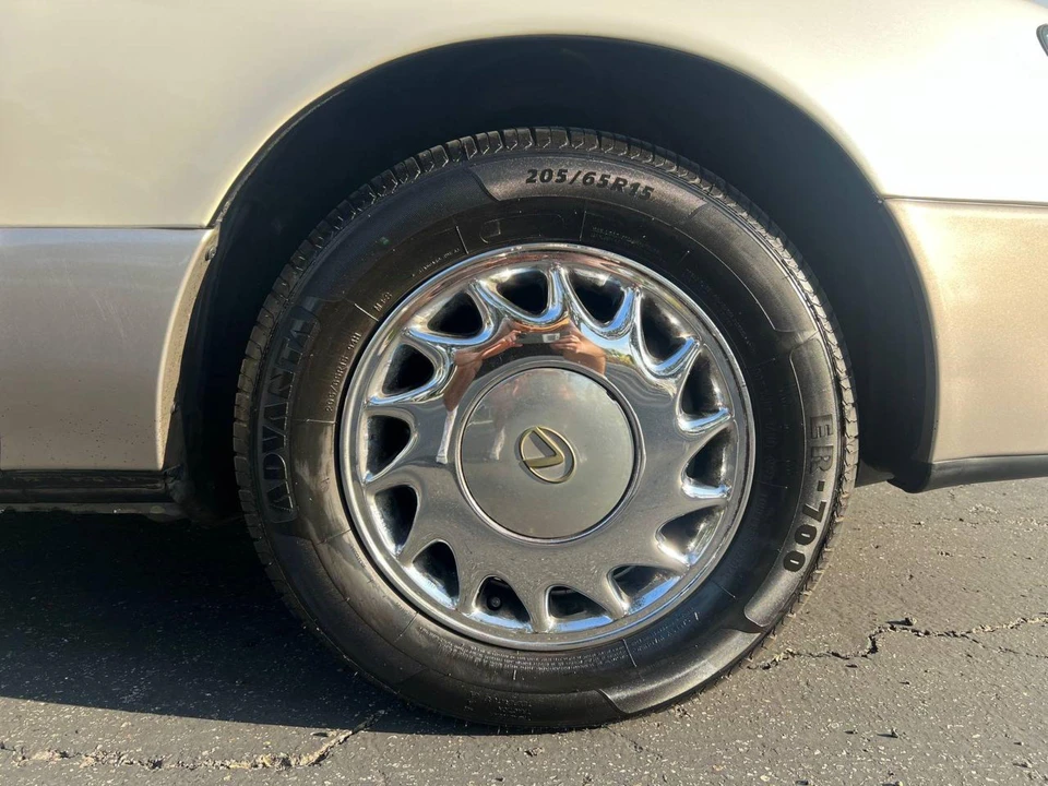 1992 Lexus ES 2nd Gen - Image 26 of 31