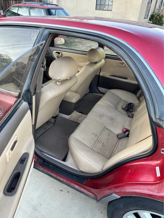 1992 Lexus ES 2nd Gen - Image 3 of 4