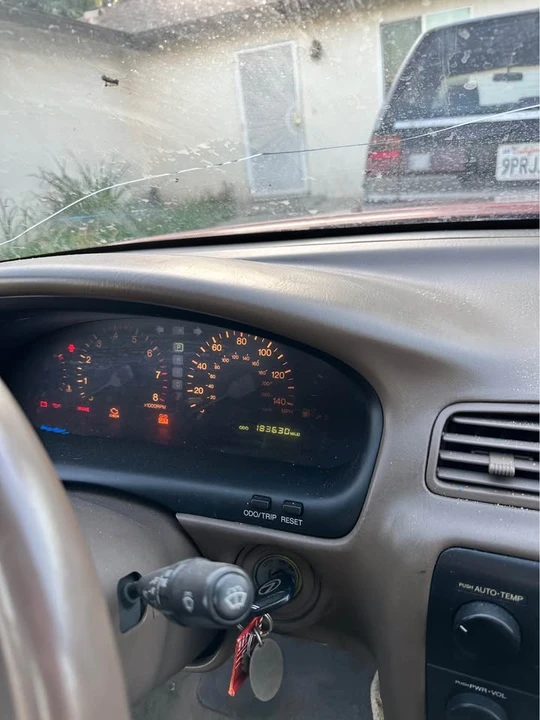 1992 Lexus ES 2nd Gen - Image 4 of 4
