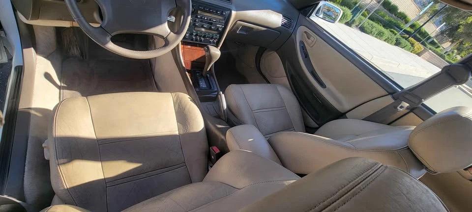 1992 Lexus ES 2nd Gen - Image 5 of 8