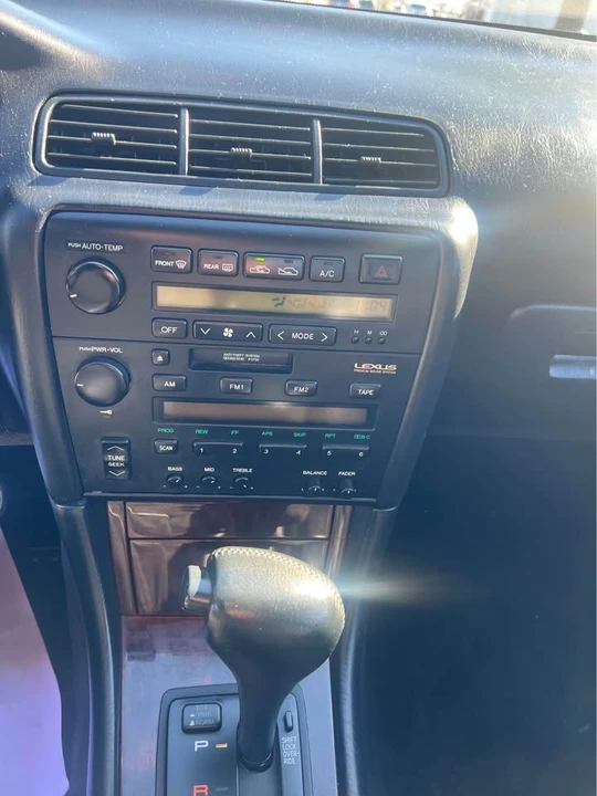 1992 Lexus ES 2nd Gen - Image 5 of 12