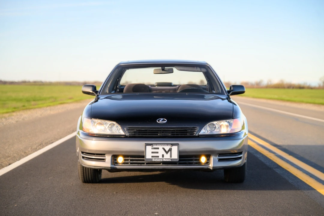 1992 Lexus ES 2nd Gen - Image 18 of 31