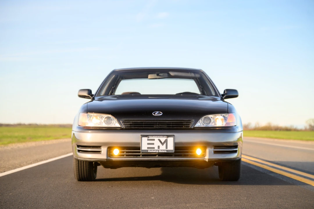 1992 Lexus ES 2nd Gen - Image 17 of 31
