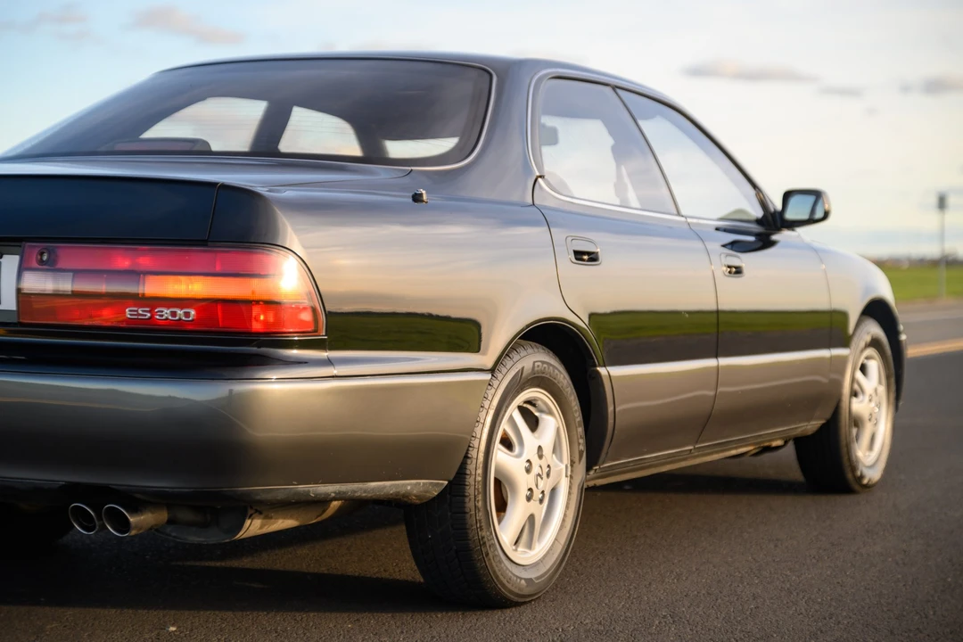 1992 Lexus ES 2nd Gen - Image 29 of 31