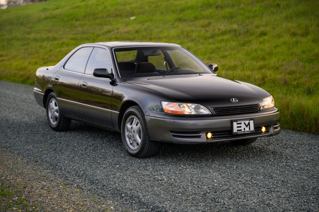 1992 Lexus ES 2nd Gen - Image 3 of 31