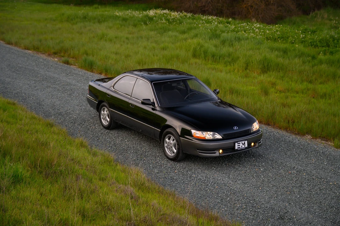 1992 Lexus ES 2nd Gen - Image 2 of 31