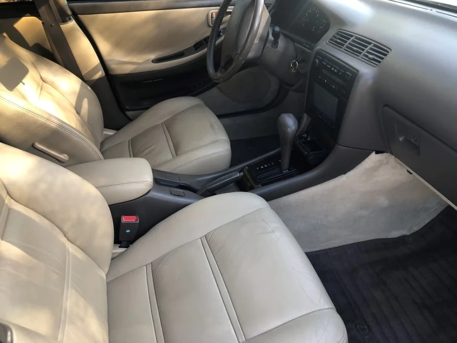 1992 Lexus ES 2nd Gen - Image 2 of 5