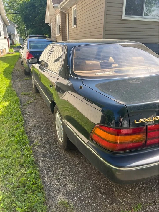 1992 Lexus LS 1st Gen - Image 3 of 6