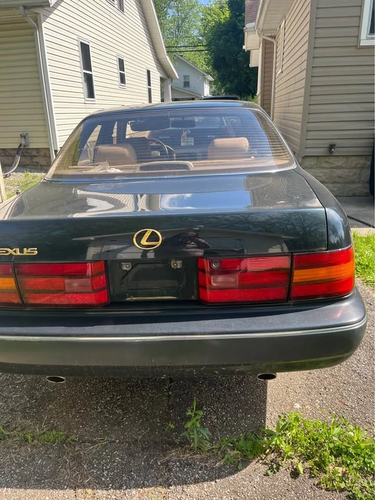 1992 Lexus LS 1st Gen - Image 2 of 6