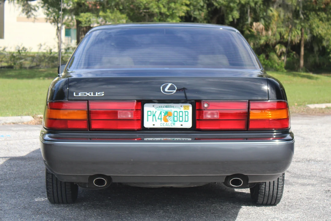 1992 Lexus LS 1st Gen - Image 4 of 5