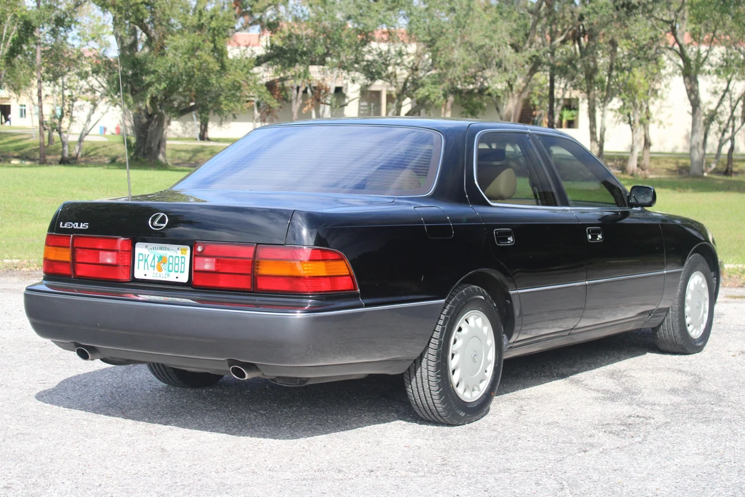 1992 Lexus LS 1st Gen - Image 3 of 5