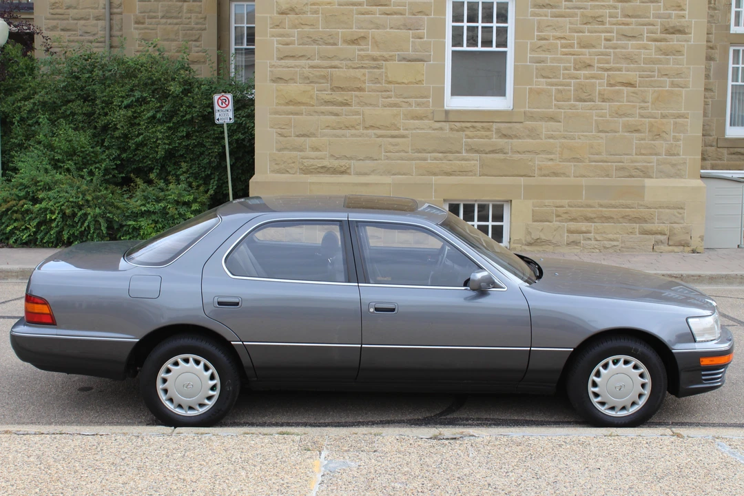 1992 Lexus LS 1st Gen - Image 3 of 5