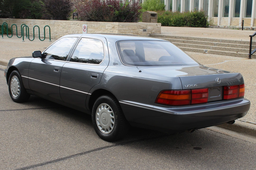 1992 Lexus LS 1st Gen - Image 4 of 5