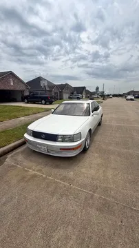1992 Lexus LS 400